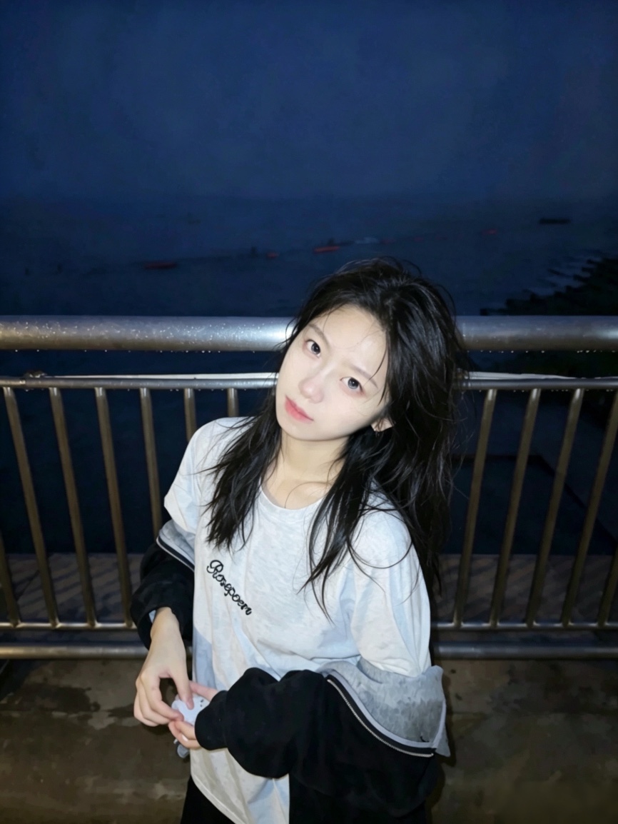 小美 助教自拍